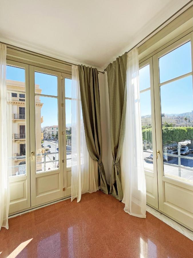Isola - Smart Aparthotel Мессина Экстерьер фото