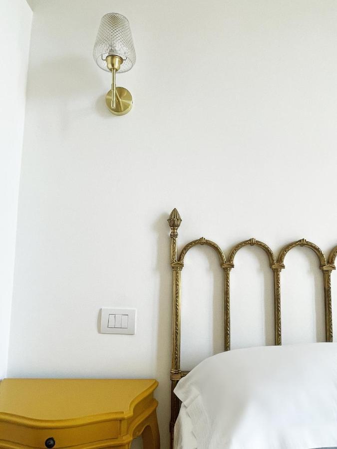 Isola - Smart Aparthotel Мессина Экстерьер фото