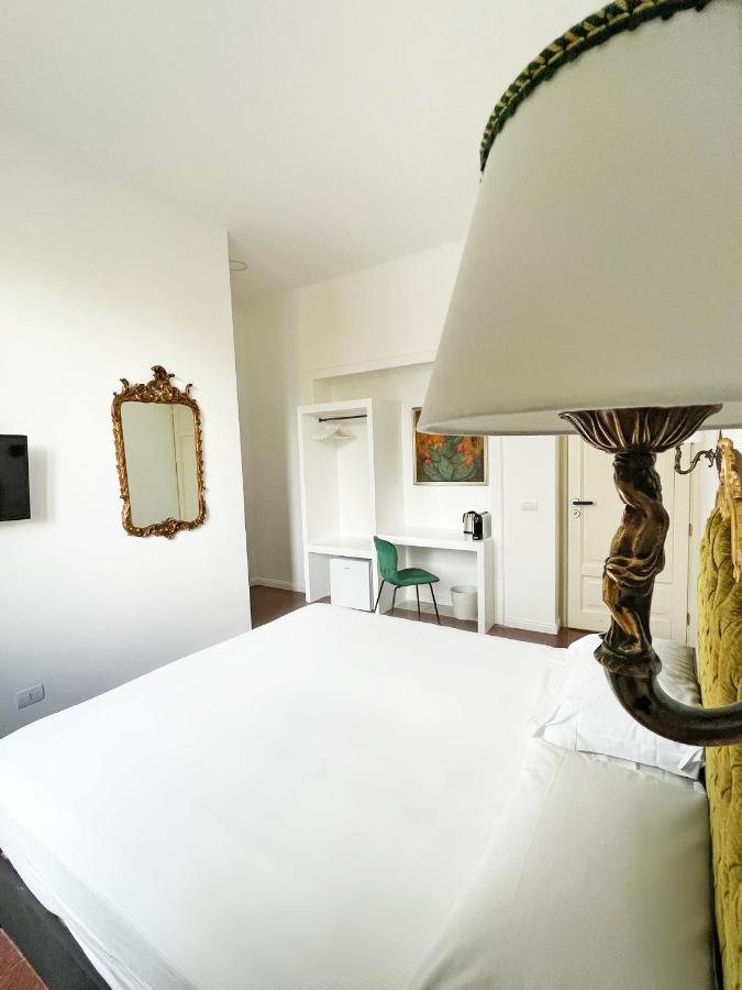 Isola - Smart Aparthotel Мессина Экстерьер фото